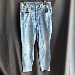 Judy Blue Medium Blue Denim High-Rise Jeans